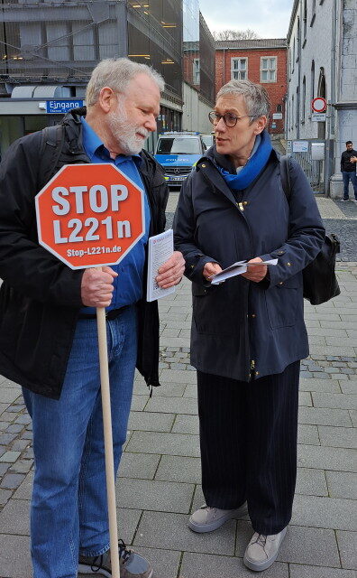Bürgerinitiativler im Gespräch mit Sibylle Keupen über die L221n